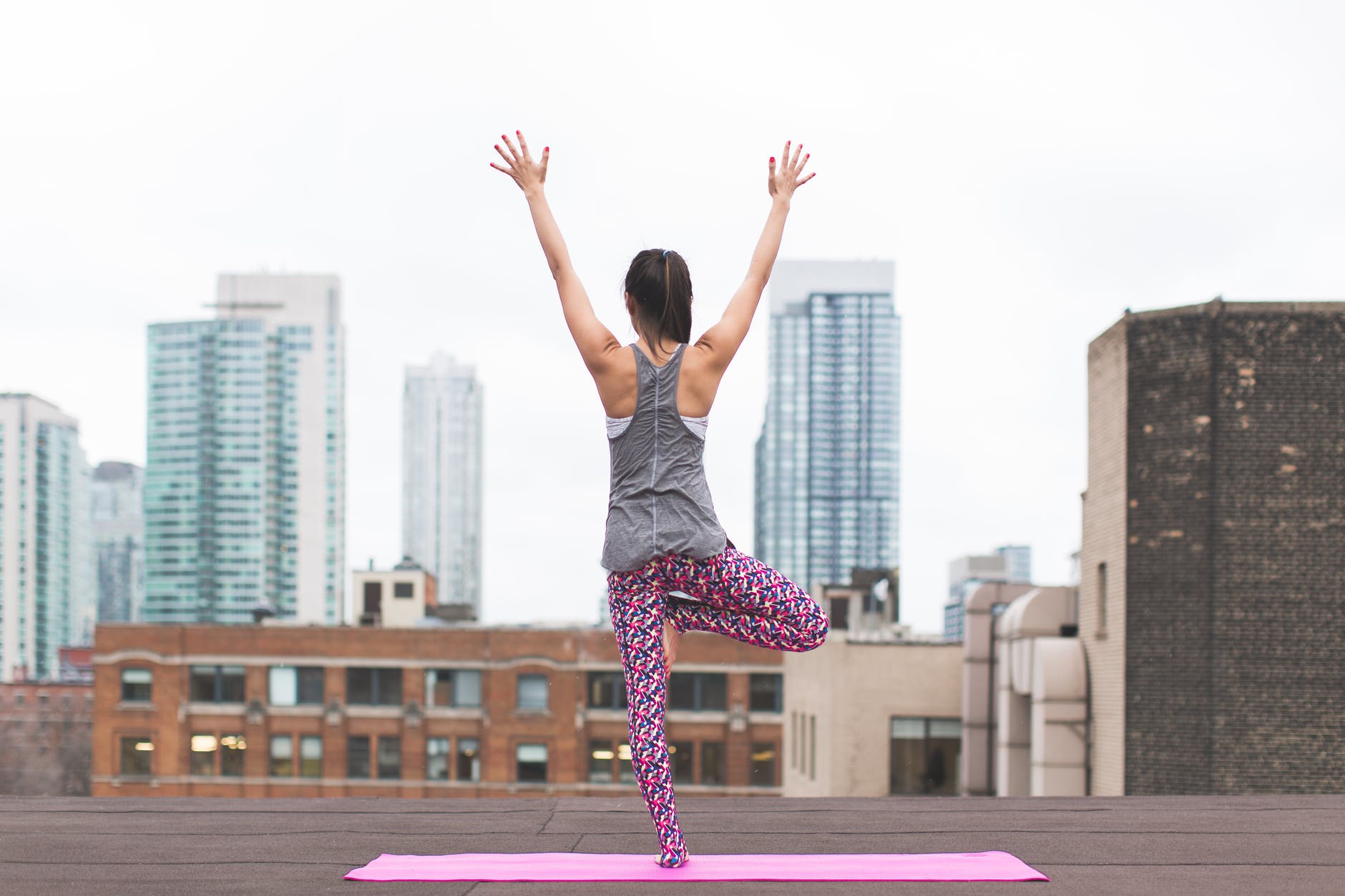 Những động tác yoga nhẹ nhàng nhưng có tác dụng giảm mỡ thừa ở vùng bụng hiệu quả.