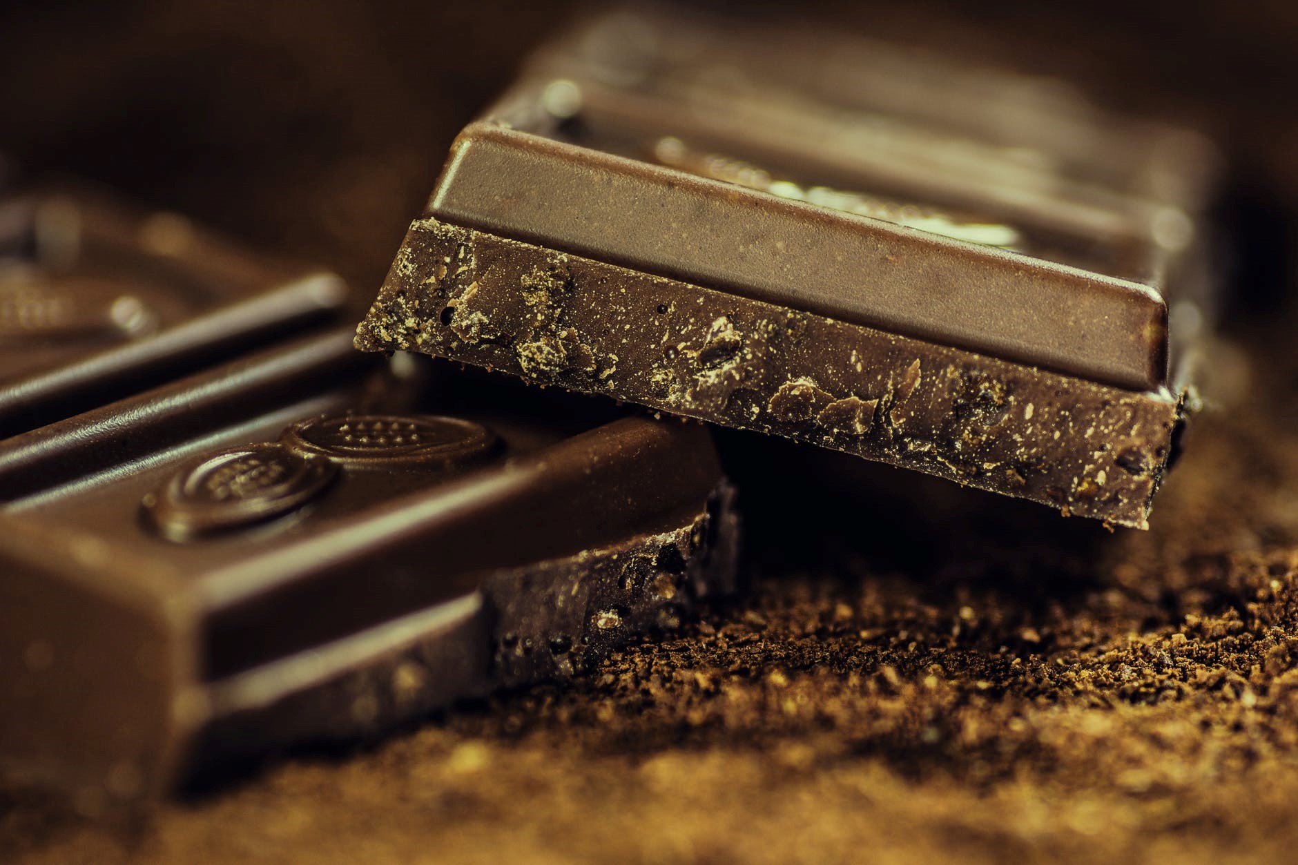 Caffein trong sô-cô-la đen giúp duy trì sự tỉnh táo