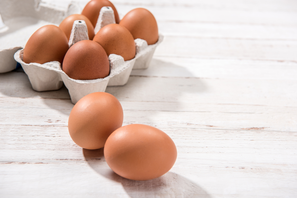 Trứng gà làm giảm nỗi lo về quầng thâm