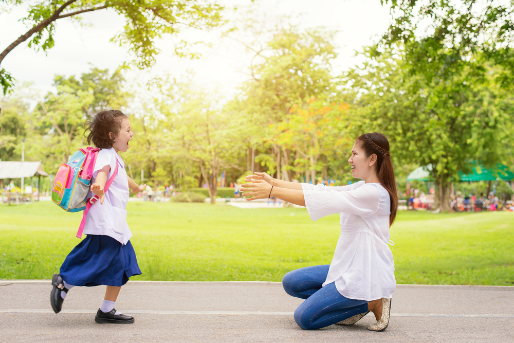 Hãy để con tự bước đi trên đôi chân của mình